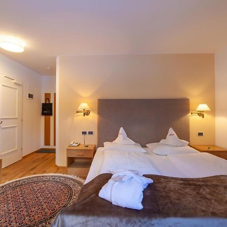 Hotel Berger Superior リヴァ・ディ・トゥーレス エクステリア 写真
