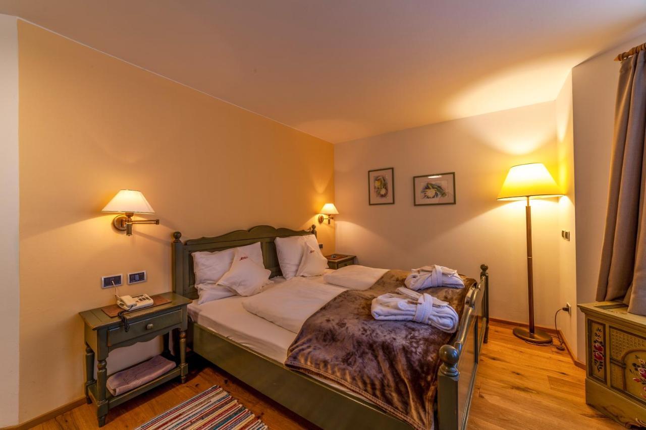 Hotel Berger Superior リヴァ・ディ・トゥーレス エクステリア 写真