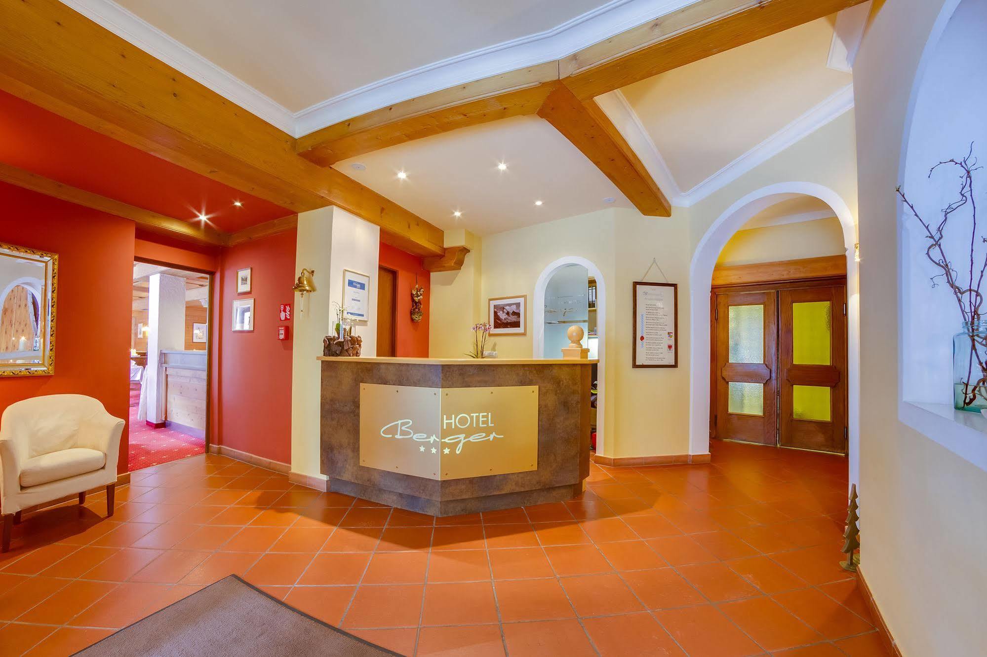 Hotel Berger Superior リヴァ・ディ・トゥーレス エクステリア 写真